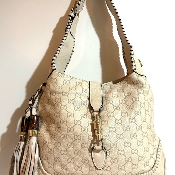 Gucci Beige Hobo Bag with Tassels - Picture 9 of 13